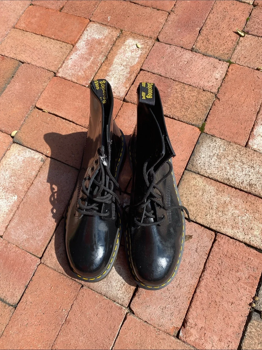 Dr. Martens classic eye